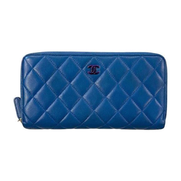 Chanel CC Quilted Lambskin Zip Around Wallet - Picture 1 of 9